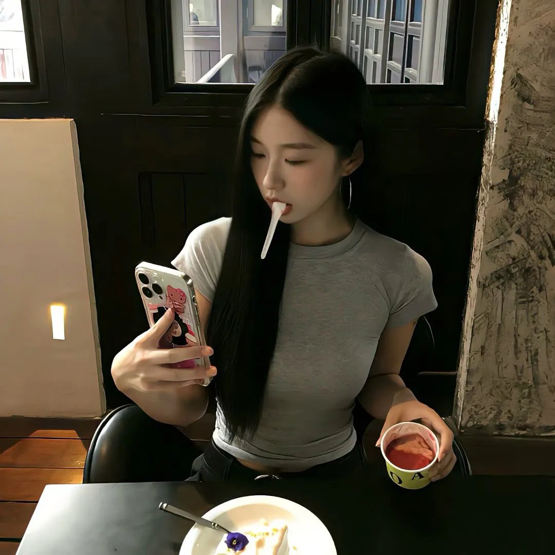 红衣少女